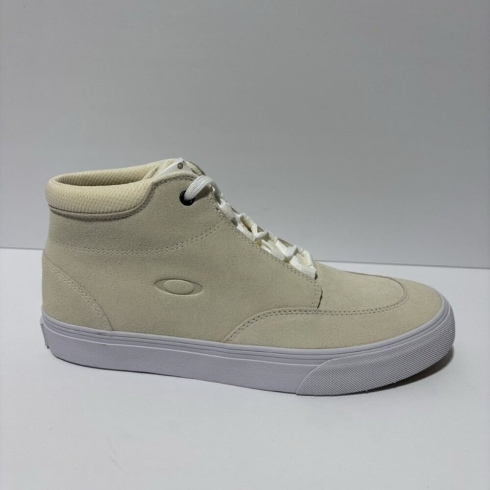 Oakley Men’s Banks High Canvas Sneakers White, Size 8.5 M
